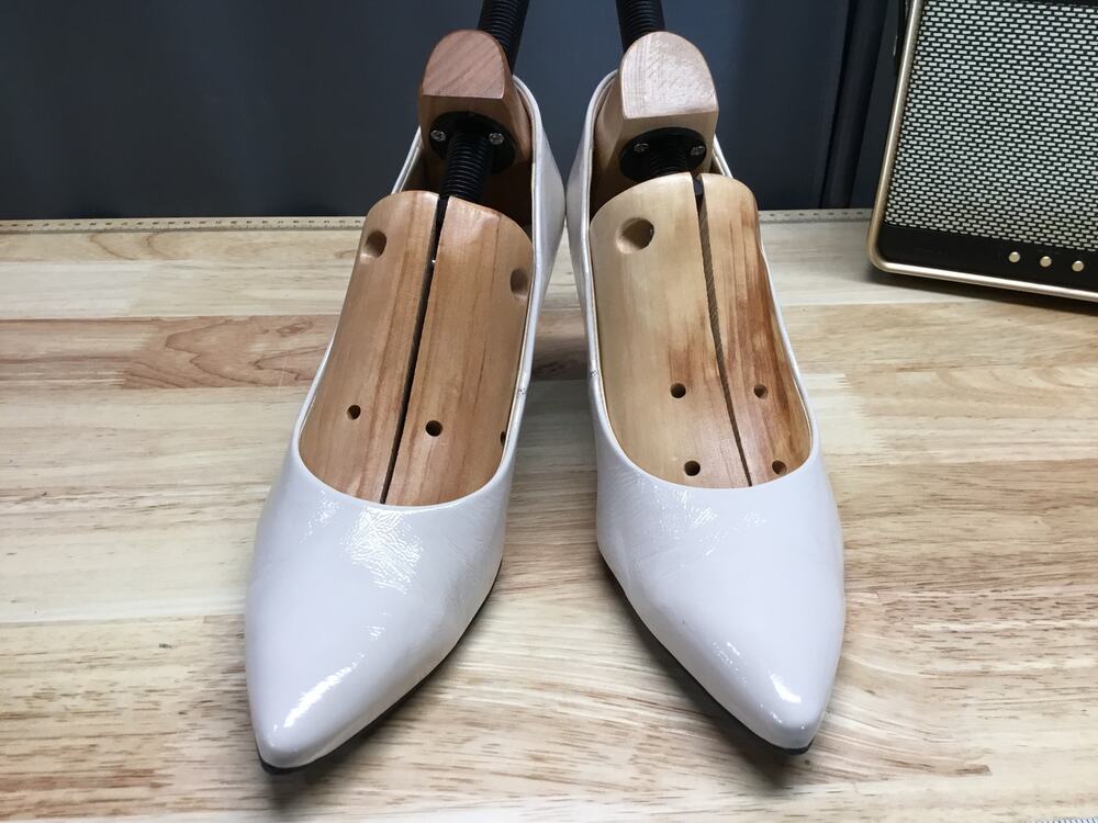 Paul Green Women's 10 Beige Patent Leather Slip On Flexible Pointed Toe Pumps